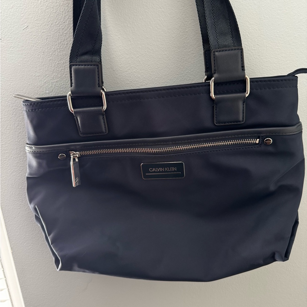 Calvin Klein Blue Shoulder Bag with Smooth Material and Silver Hardware